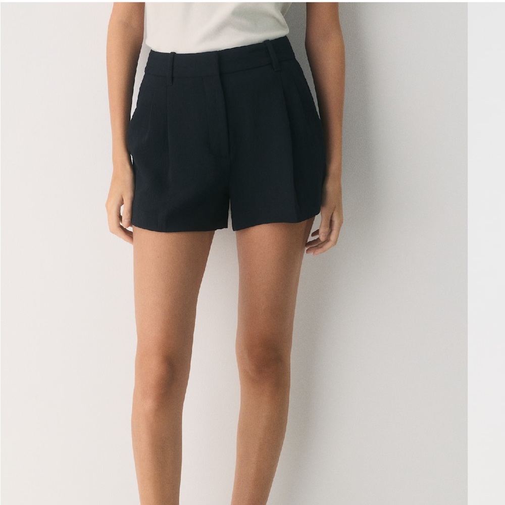 Aritzia effortless mini short